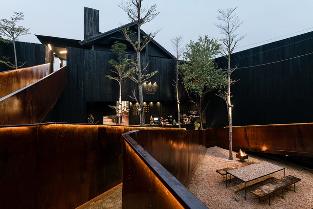 越南餐厅 YAM，钢桥跨越庭院 / Sawadeesign Studio - 建筑图, 餐厅