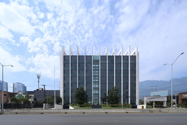 Torre Vasconcelos / Landa + Martínez Arquitectos - Fotografía exterior, Edificio De Oficinas, Fachada, Urbano