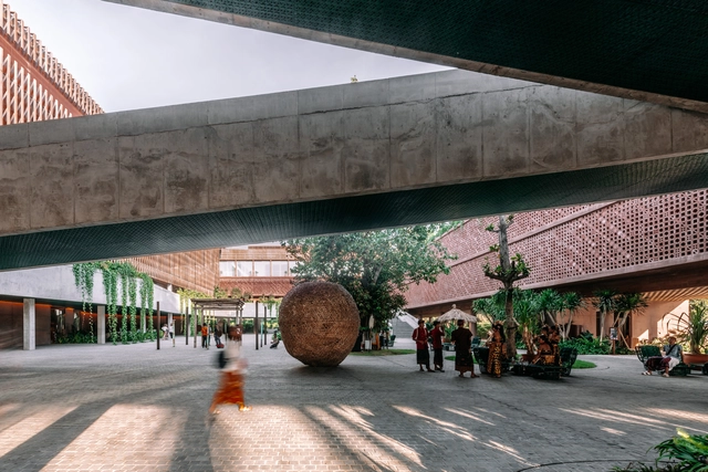 Hotel Potato Heads Studio / OMA - Fotografía exterior, Hoteles, Fijación Vigas