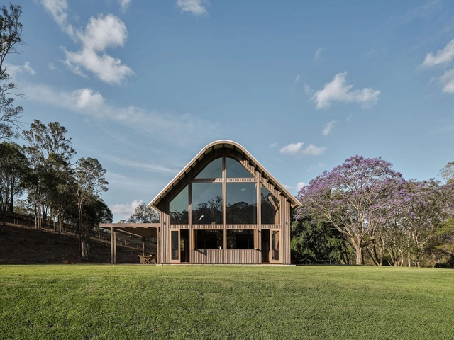Casa granero / Paul Uhlmann Architects - Fotografía exterior, Casas, Jardín