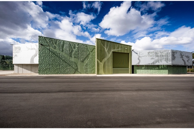 Terminal eléctrica de Brunswick / Beca - Fotografía exterior, Planta De Energía, Fachada