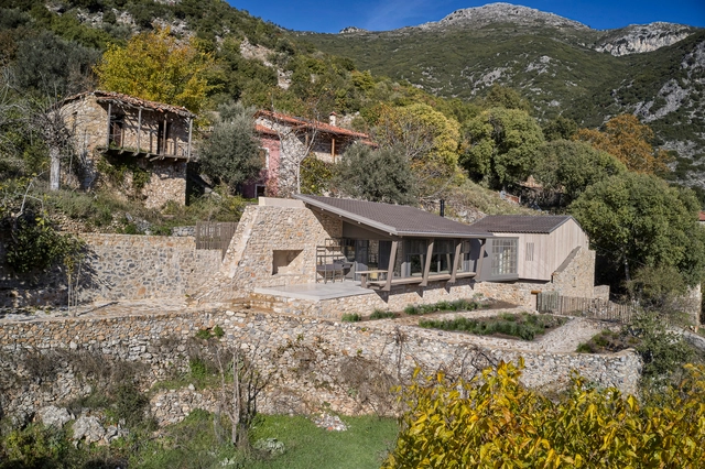 Yoik of Taygetus House / Z-level - Exterior Photography, Houses