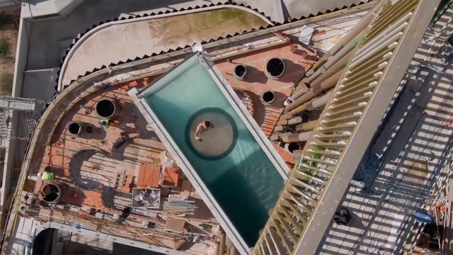 Maior piscina em balanço da Europa está sendo construída em Múrcia, Espanha - Imagem de Destaque
