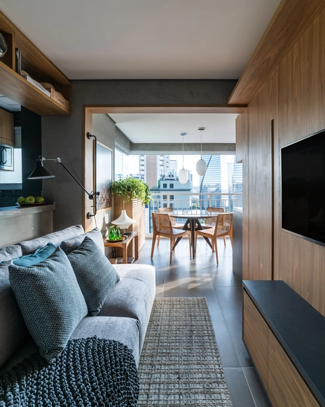 Apartamento JK / Pietro Terlizzi Arquitetura - Fotografia de Interiores, Edifício De Apartamentos, Cozinha, Porta, Viga, Mesa, Iluminação, Cadeira