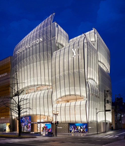 Louis Vuitton Opens New Flagship Store in Osaka Designed by Jun Aoki and Peter Marino - Featured Image