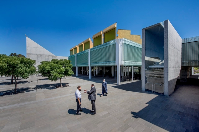 Glenn Murcutt on the Fires in Australia, Climate Change, and Sustainability in Architecture - Featured Image