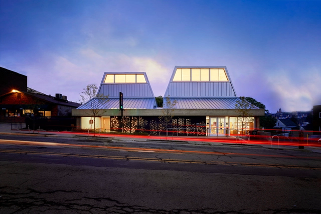 Carnegie Library of Pittsburgh / GBBN - Exterior Photography, Library