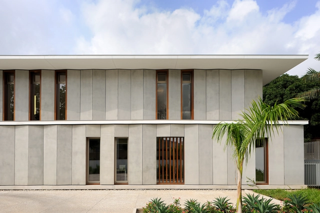 French Embassy in Accra / Segond-Guyon Architectes - Exterior Photography, Embassy, Facade, Door
