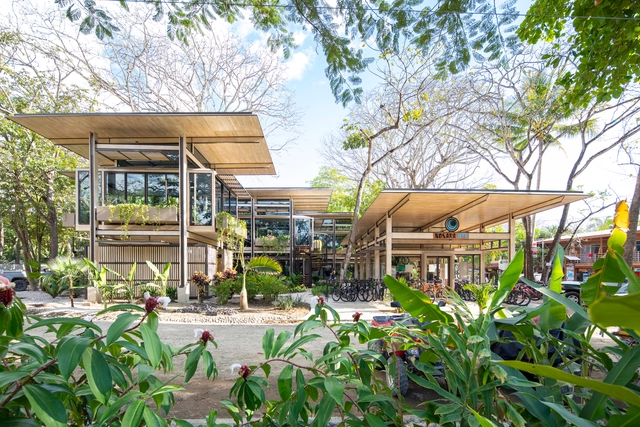 Centro Atlético Costa Rica / Studio Saxe - Academia De Ginástica