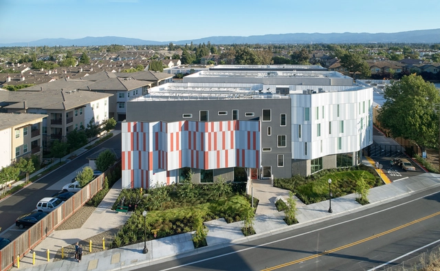 Edwina Benner Plaza / David Baker Architects - Fotografía exterior, Casas, Fachada