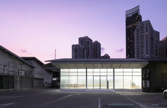 曼谷办公室1.6，厂房变发光盒子 / ASWA - 建筑图, 办公建筑