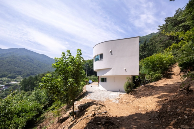 森林中的独栋别墅，弧形立面俯瞰山景 / Drawing Works - 建筑图, 别墅室内