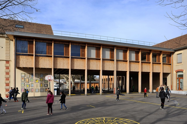 Elementary school at Le Grand Lemps France / Brenas Doucerain Architectes - Exterior Photography, Elementary & Middle School, Facade