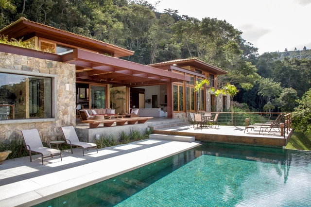 Casa em Araras / Andréa Chicharo Arquitetura - Casas, Pátio, Fachada, Viga, Cadeira, Mesa