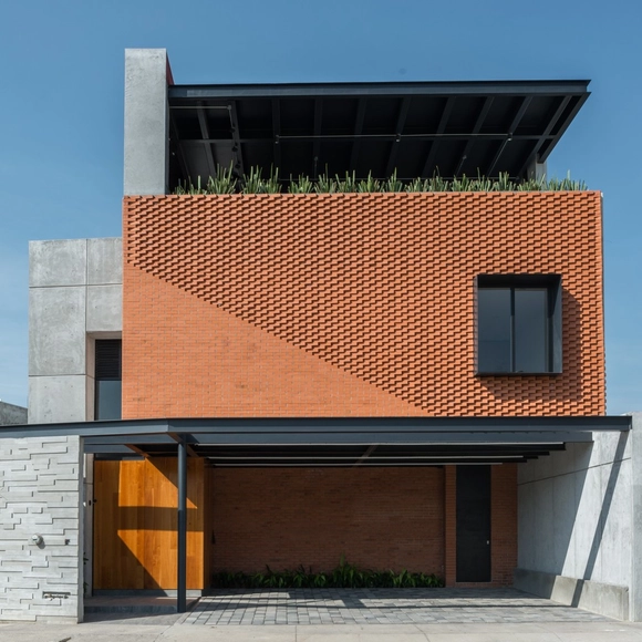 Casa Astorga / Sánchez Morones Arquitectos - Fotografía exterior, Casas, Puerta, Fachada