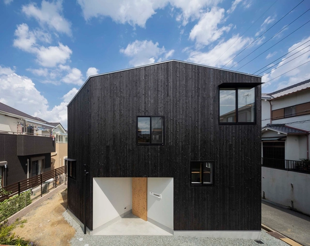 House in Takatsuki / Tato Architects - Exterior Photography, Houses, Facade