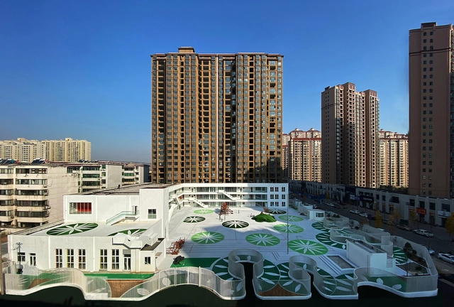 Lingbao Children's Center / unarchitecte - Exterior Photography, Kindergarten, Facade, Cityscape
