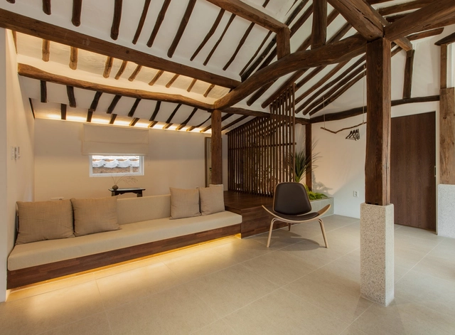 Mouryub / Twoply - Interior Photography, House Interiors, Beam