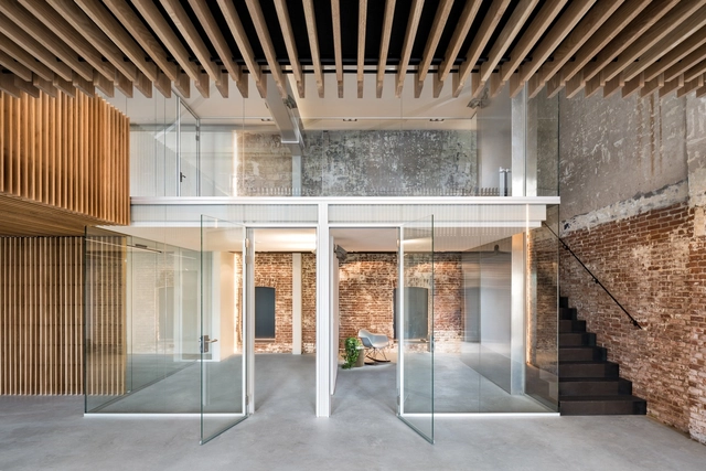 Converted Warehouse ZZ21 / FIRM architects - Interior Photography, Adaptive Reuse, Beam