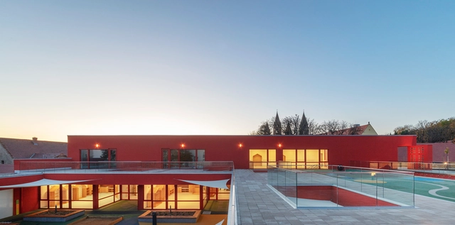 Jardín infantil Pécs / Koller Studio / József Koller, László Csatai - Fotografía exterior, Kindergarten, Fachada