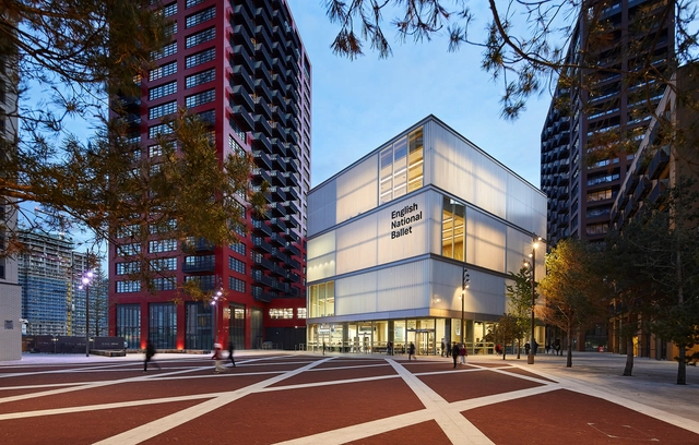 Edifício do Ballet Nacional Britânico / Glenn Howells Architects - Fotografia de Exterior, Centro Cultural, Fachada