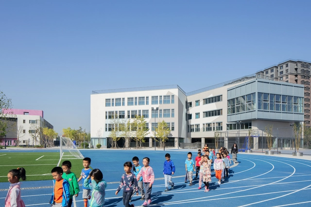 黄城根小学昌平校区 / 和立建筑实践 - 建筑图, 小学及初中, 表皮