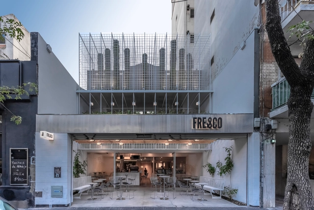 阿根廷‘新鲜’餐厅，通透顶棚与绿植相结合 / Hitzig Militello Arquitectos - 建筑图, 餐厅, 表皮