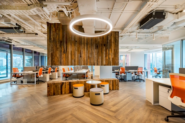 Oficina FORUS / Armas Elton Arquitectos + Coeymans Arquitectos - Fotografía interior, Interiores De Oficina, Cocina, Mesas, Sillas, Iluminación