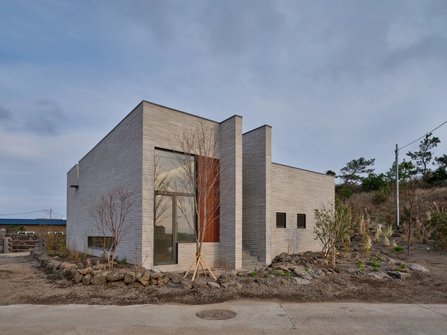 Summmoru House / NOMAL - Exterior Photography, Houses, Facade, Door