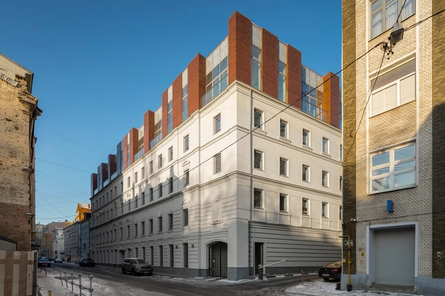 Ampliación del edificio residencial Sovremennik / Al Studio + Front Architecture  - Ampliación