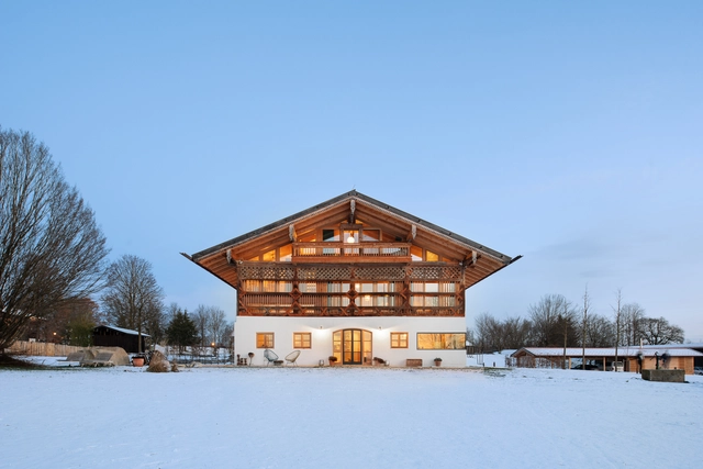 中世纪谷仓改造，可持续的住宅和会议空间 / Leupold Brown Goldbach Architekten - 建筑图, 适应性利用, 表皮