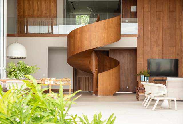 Residência Aldeia / Vivian Coser Arquitetos Associados - Fotografia de Interiores, Casas, Fachada, Cadeira, Mesa