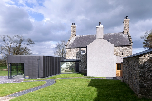 Plas Gwyn Farmhouse Restoration / Donald Insall Associates - Exterior Photography, Houses
