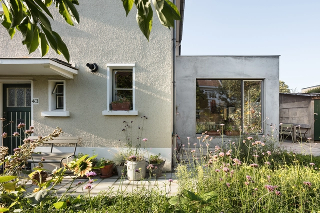 Extensión de casa en Bruselas / Atelier Tom Vanhee - Fotografía exterior, Ampliación, Jardín