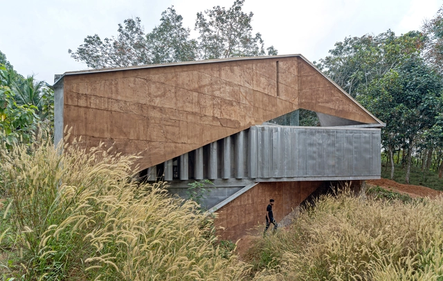 Casa Shikhara / Wallmakers - Casas