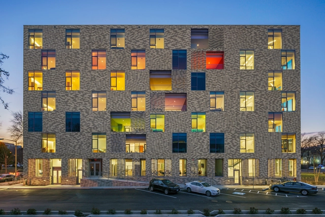 Residencias AYA / Studio Twenty Seven Architecture + Leo A Daly JV - Fotografía exterior, Vivienda Social, Fachada