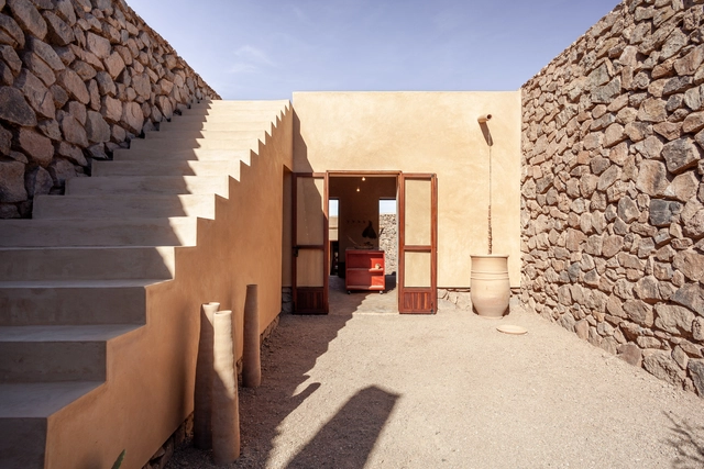 Casa de la Mujer en Ouled Merzoug / Building Beyond Borders Hasselt University - Fotografía exterior, Centro Comunitario, Escaleras