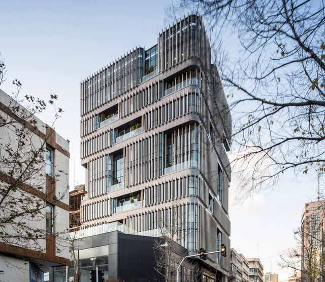 VIRA 办公楼，塑造德黑兰现代城市门户 / Alidoost and Partners - 建筑图, 办公设施, 表皮