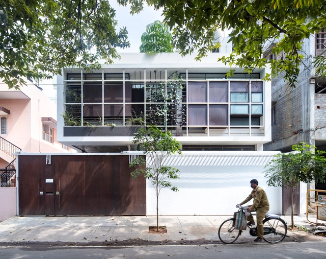 Casa Aadyam / Gaurav Roy Choudhury Architects GRCA - Fotografía exterior, Interiores De Casas, Fachada