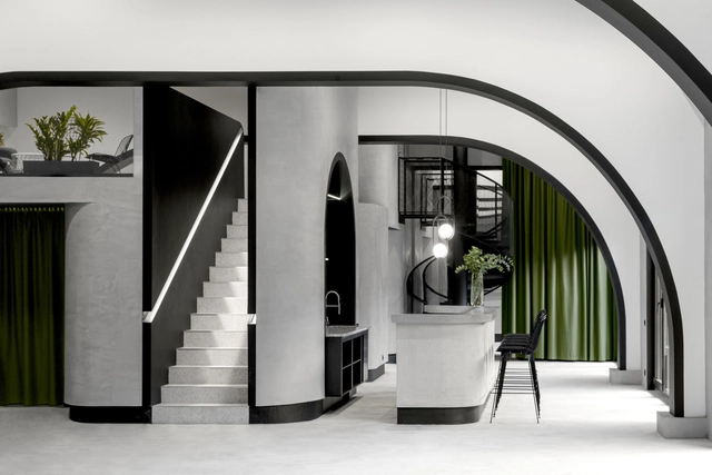 Espacio para eventos Gris-Verde / MT.A - Reconversión