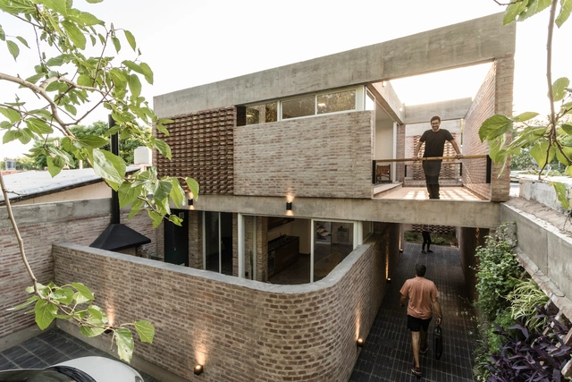 Edificio Martinez  3458 / Primer Piso Arquitectos - Fotografía exterior, Casas, Jardín, Fachada