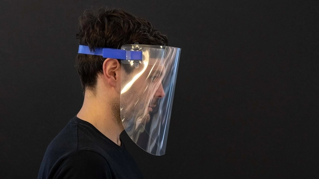 5 protectores faciales diseñados por arquitectos en la lucha contra COVID-19 - Imagen Principal