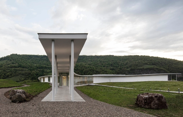 Diseño en Armenia: nueva arquitectura basada en la historia - Imagen Principal