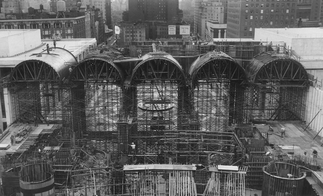 Free Metropolitan Opera Documentary Stream of "The Opera House" - Featured Image