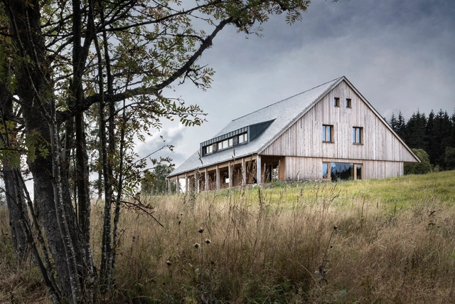 Mountain Chalet in the Šumava National Park / triarchitekti - Exterior Photography, Houses
