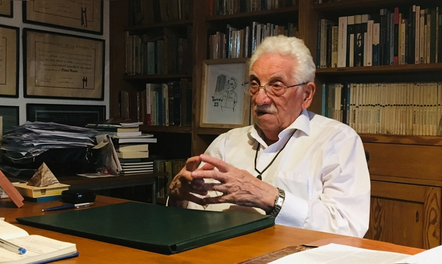 Miguel Lawner: "¿Cuántos arquitectos dirigen o tienen algún rol importante hoy día en las políticas de vivienda?" - Imagen Principal