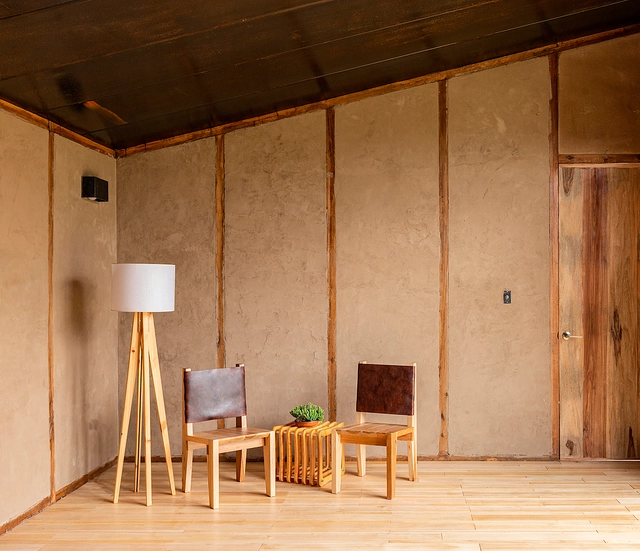 Los muros de tierra en las casas contemporáneas de Ecuador - Imagen Principal