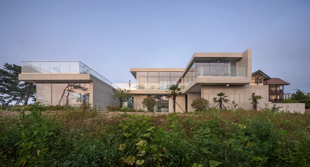 Café Liebeliebe / PLS Architects - Apartamentos