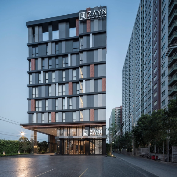 Srinakarin Hotel / Archimontage Design Fields Sophisticated - Exterior Photography, Hotels, Facade