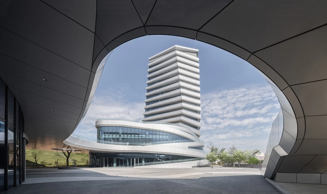 巨大集团全球营运总部 / 潘冀联合建筑师事务所 - 室内图, 办公设施, 表皮